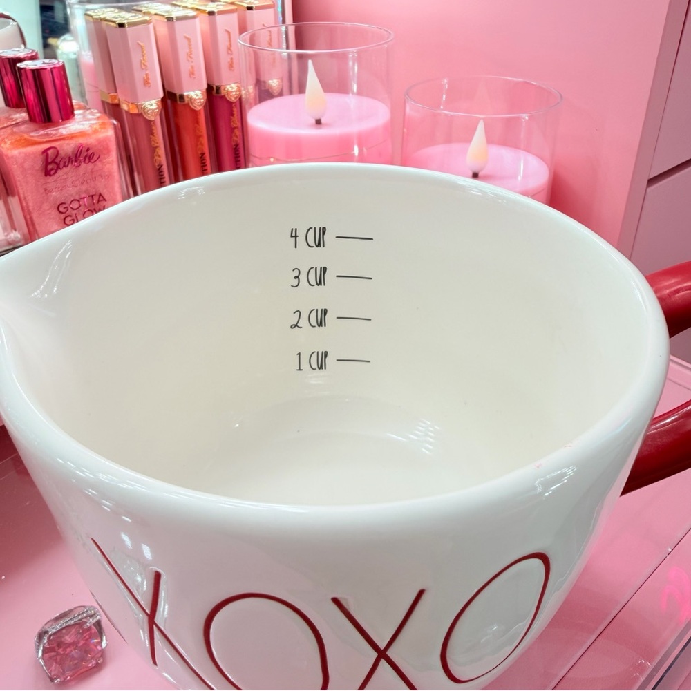 Rae Dunn XOXO Measuring Cup Valentines Kitchen Decor - Picture 3 of 3